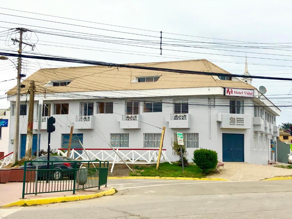 Fachada de Hotel Vidal en Federico Errazuriz 414, Pichilemu